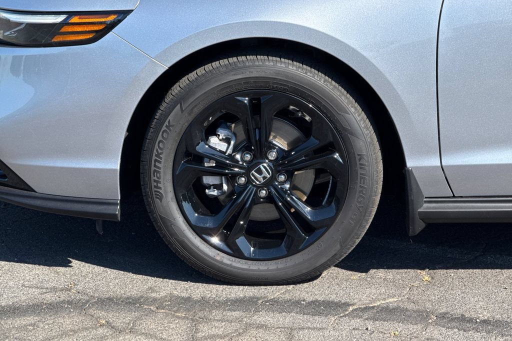 Certified 2025 Honda Accord SE image 25