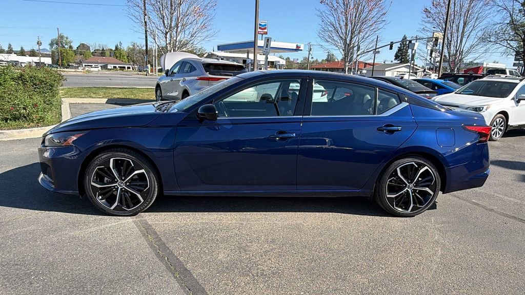 Used 2023 Nissan Altima 2.5 SR image 7
