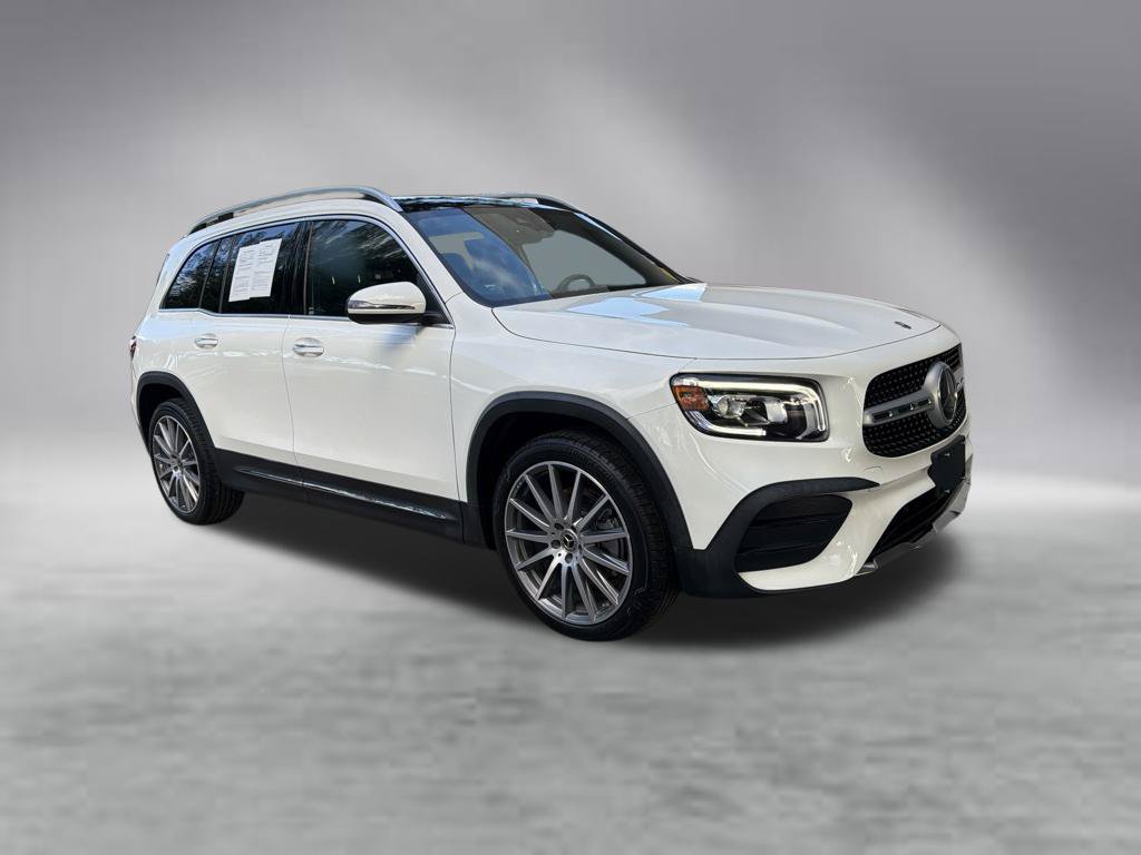 Used 2022 Mercedes-Benz GLB 250 4MATIC image 2
