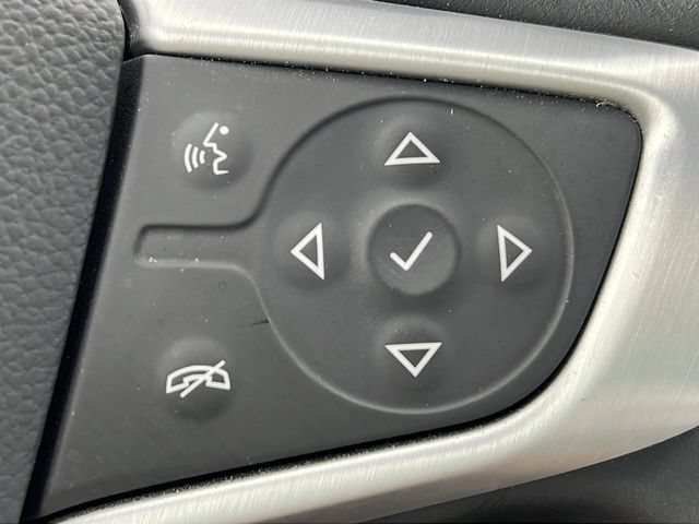 Used 2022 GMC Terrain SLT w/ Infotainment Package II FWD image 12