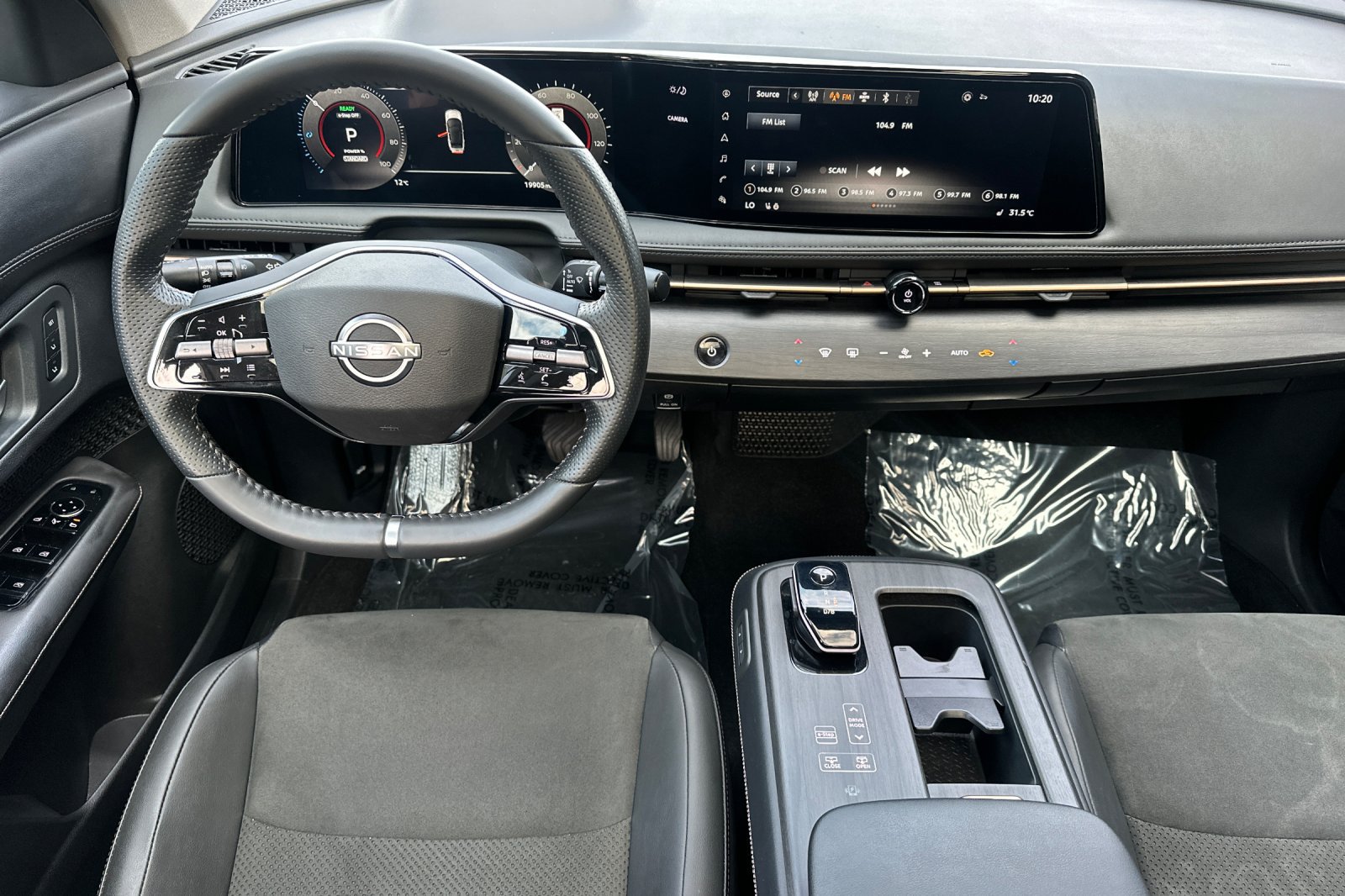 Used 2024 Nissan Ariya FWD image 17