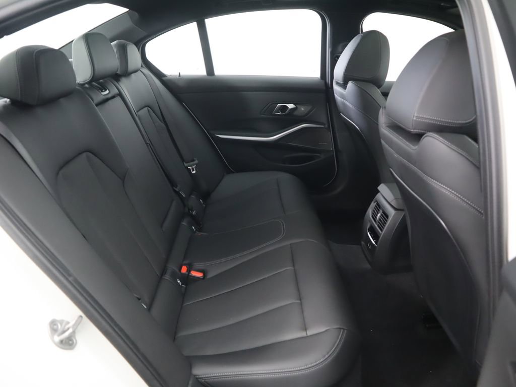 New 2026 BMW 330i xDrive Sedan w/ M Sport Package image 23