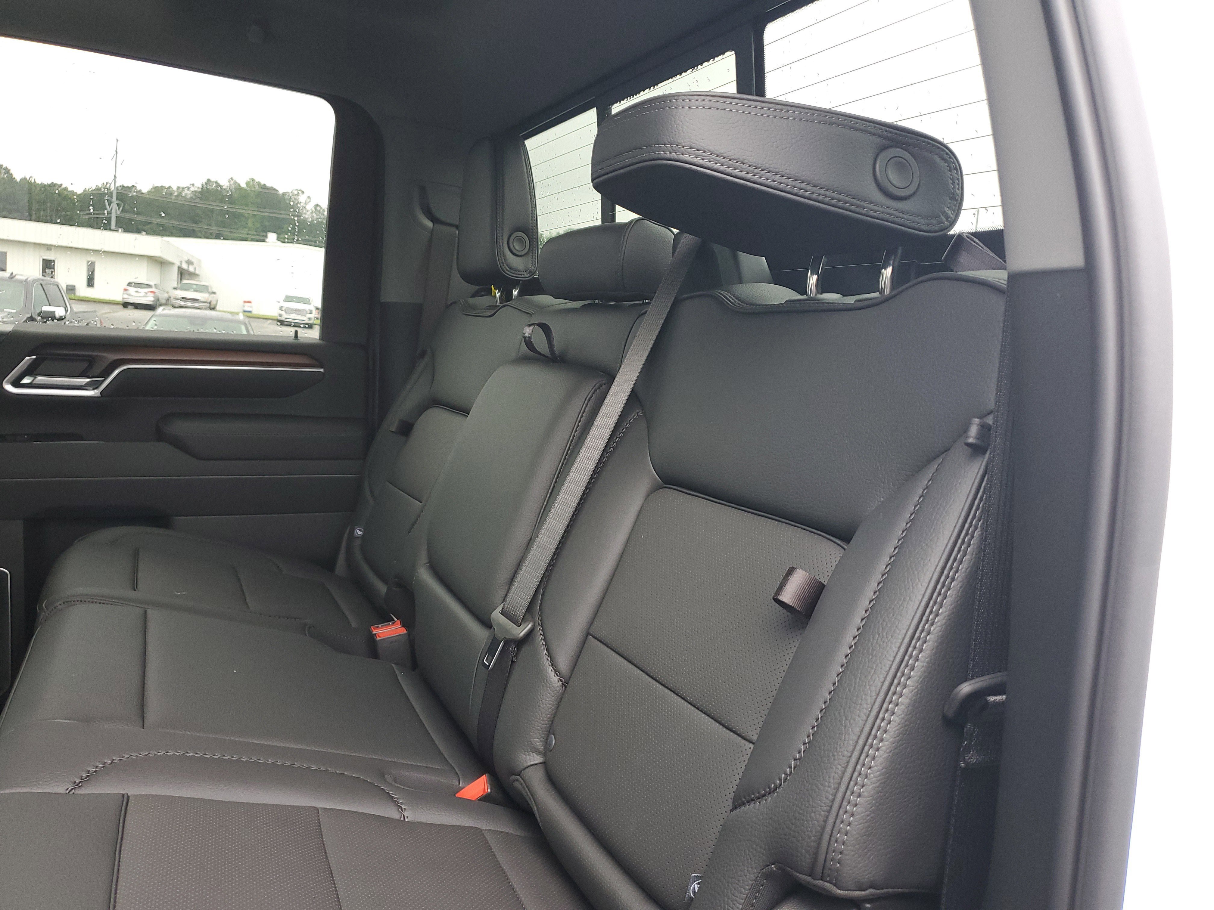 New 2025 GMC Sierra 2500 Denali image 12