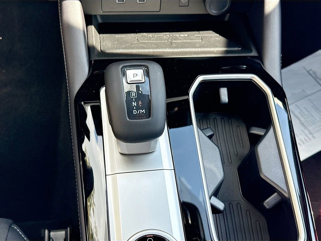 New 2026 Mitsubishi Outlander LE FWD image 16
