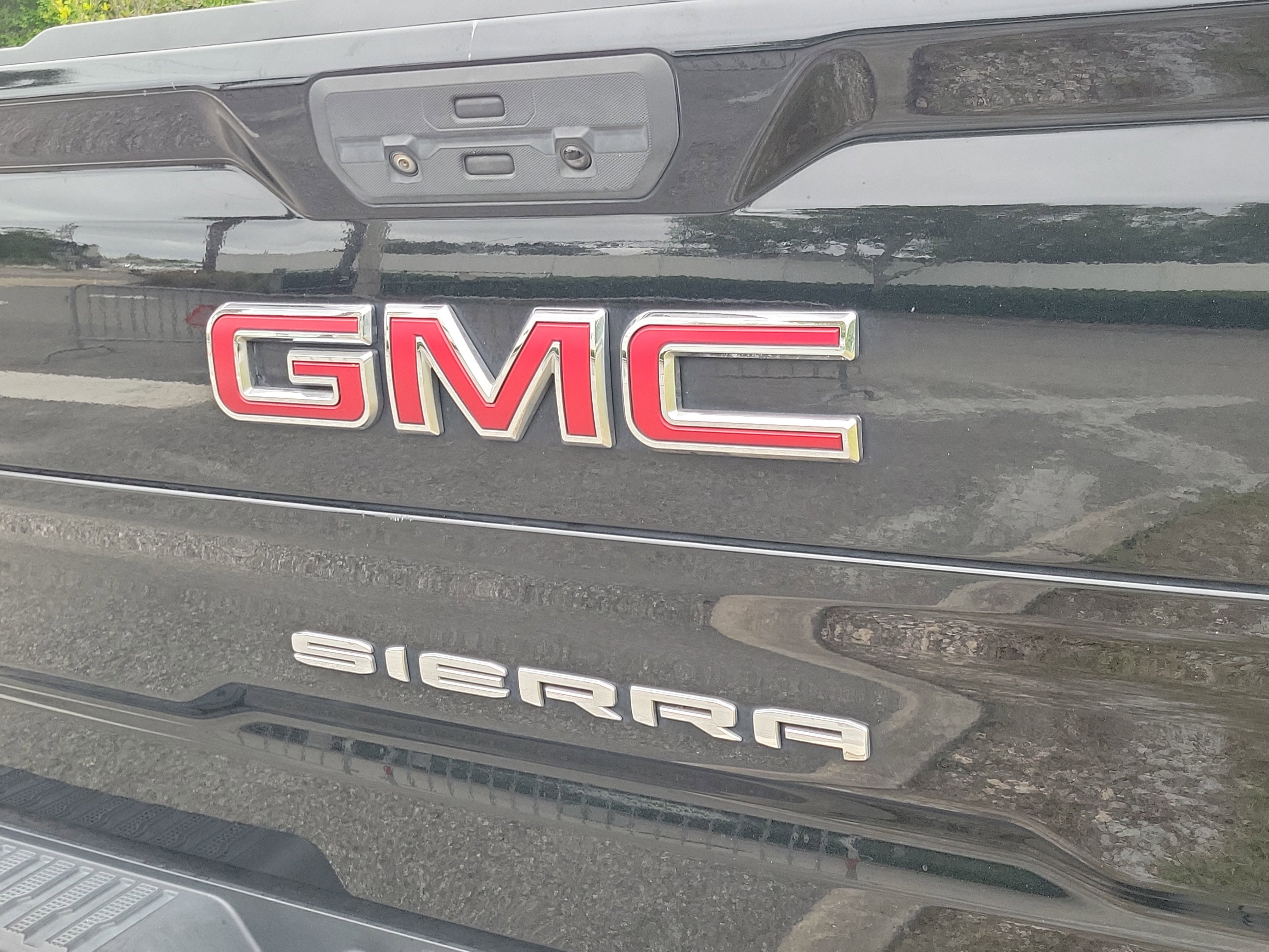 Used 2019 GMC Sierra 1500 SLT w/ SLT Premium Plus Package AWD/4WD image 22