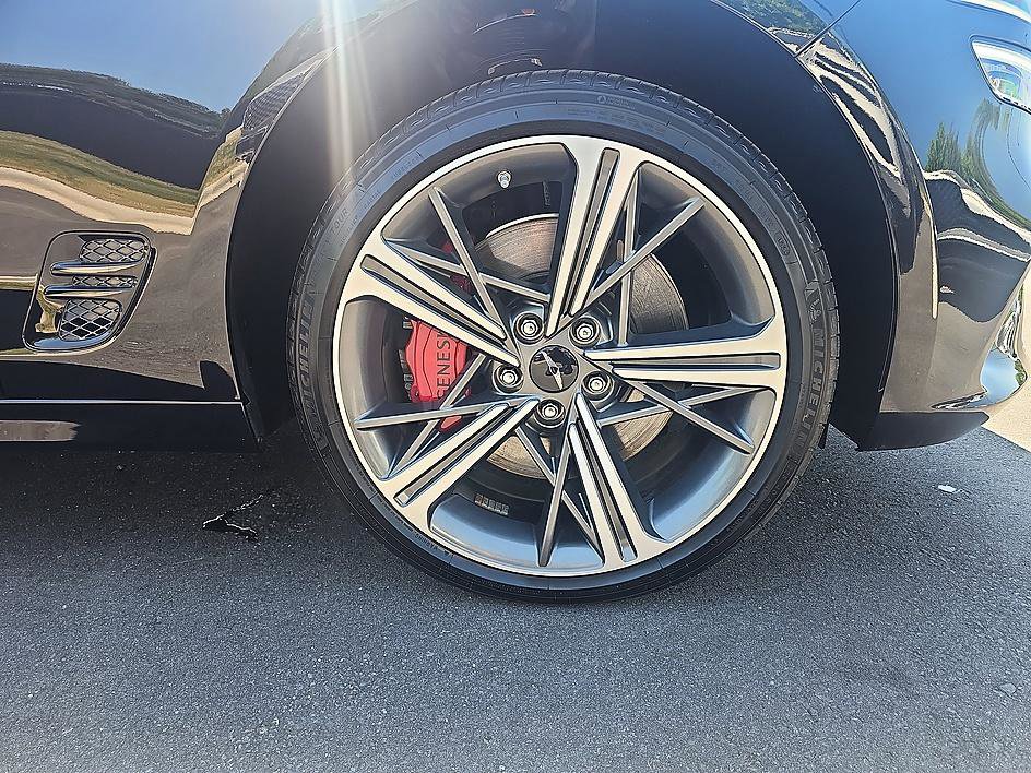 Used 2025 Genesis G70 2.5T w/ Sport Prestige Package AWD/4WD image 10