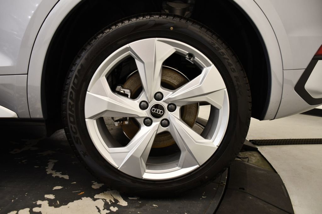 Used 2025 Audi Q5 2.0T Premium Plus w/ Premium Plus Package image 15