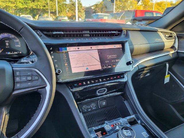 New 2027 Jeep Grand Cherokee L Limited AWD/4WD image 23