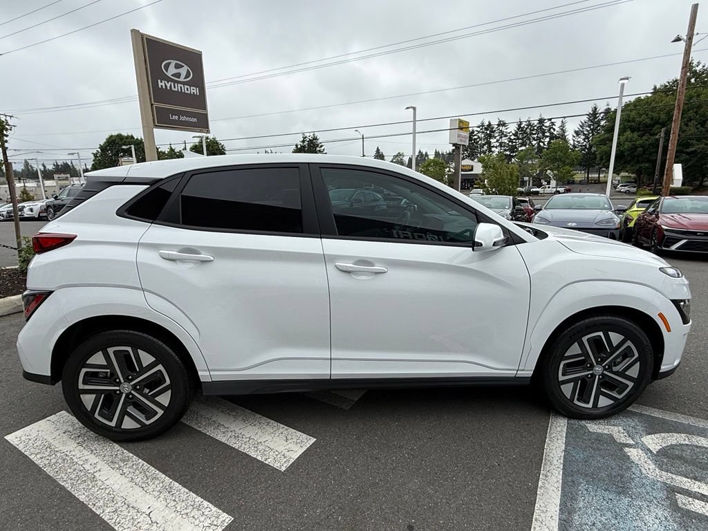 Certified 2023 Hyundai Kona Limited FWD image 6