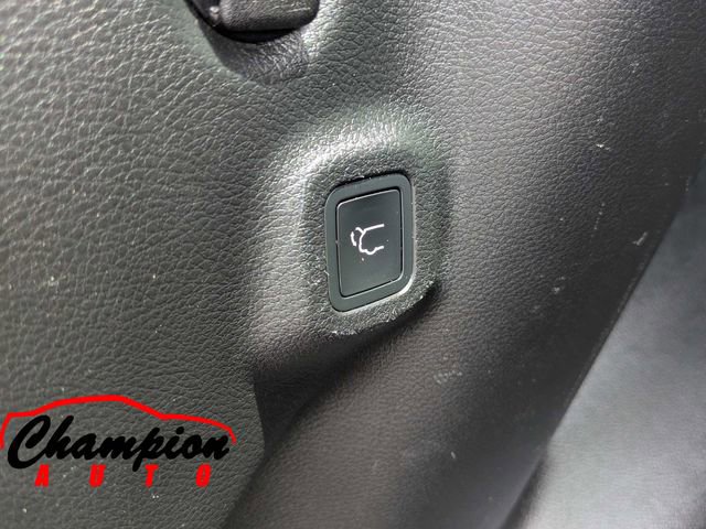 Used 2017 Jeep Compass Trailhawk w/ Leather Interior Group AWD/4WD image 16