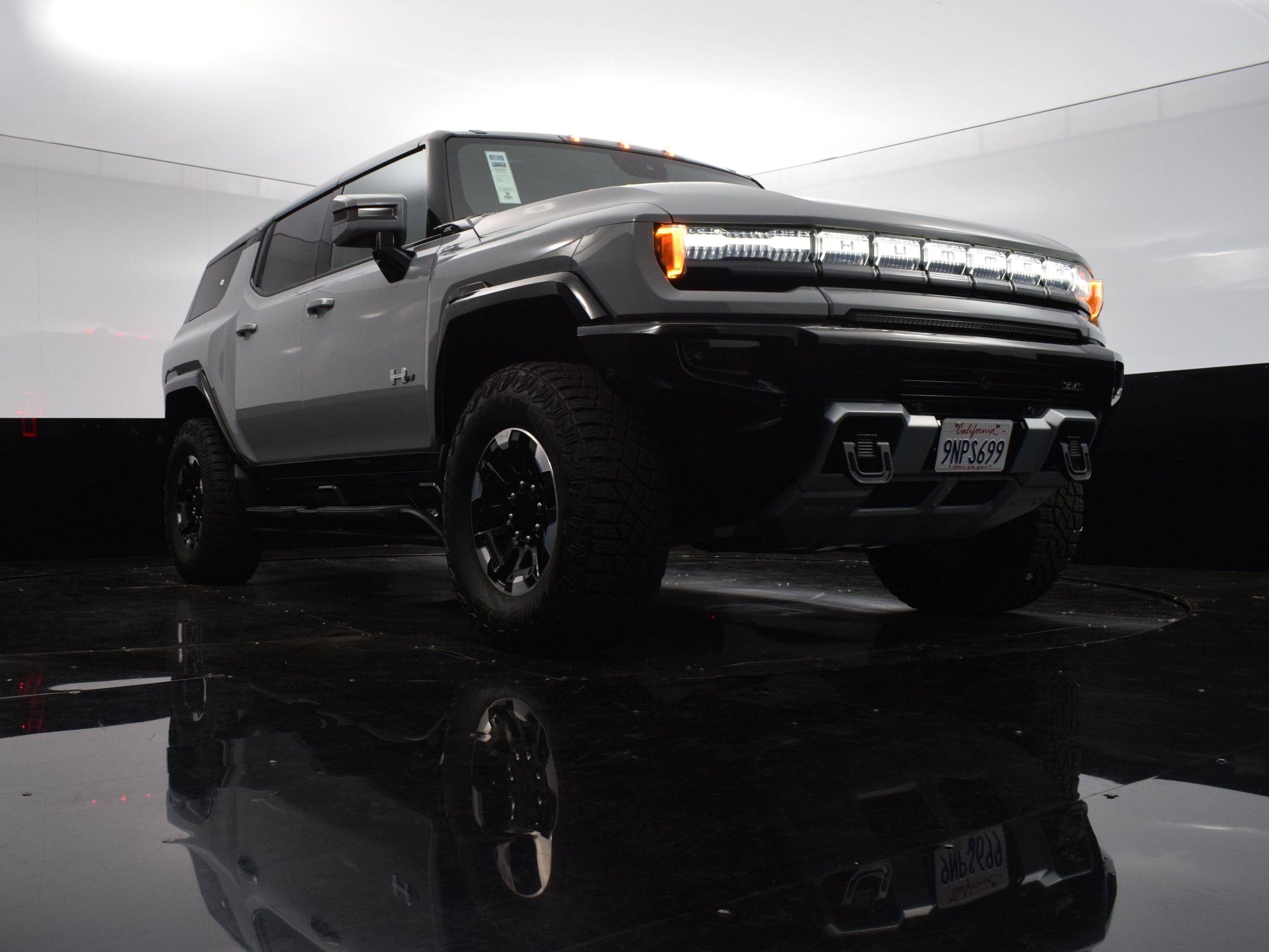 Used 2024 GMC Hummer EV 2X w/ Extreme Off-Road Package