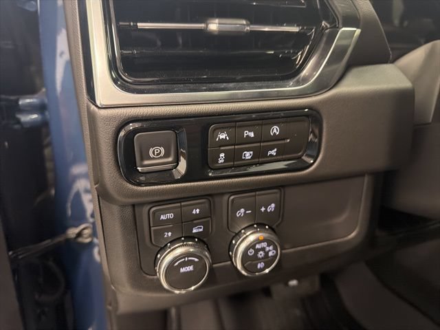 New 2026 GMC Yukon XL Denali w/ Sun & Power Step Package AWD/4WD image 23