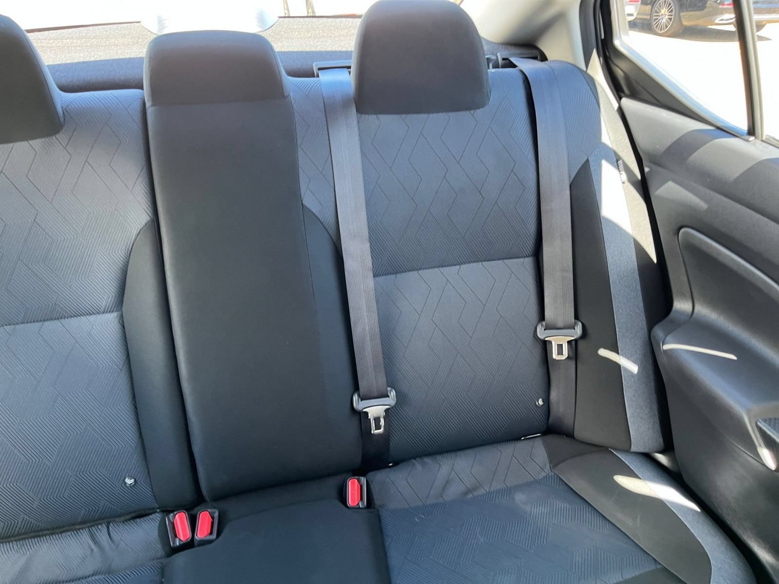 Used 2025 Nissan Versa SV FWD image 34