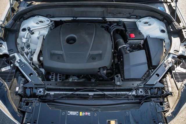 Used 2021 Volvo XC60 T5 Momentum w/ Advanced Package image 20