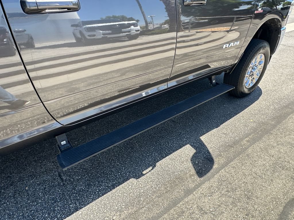 Used 2023 RAM 3500 Laramie AWD/4WD image 19