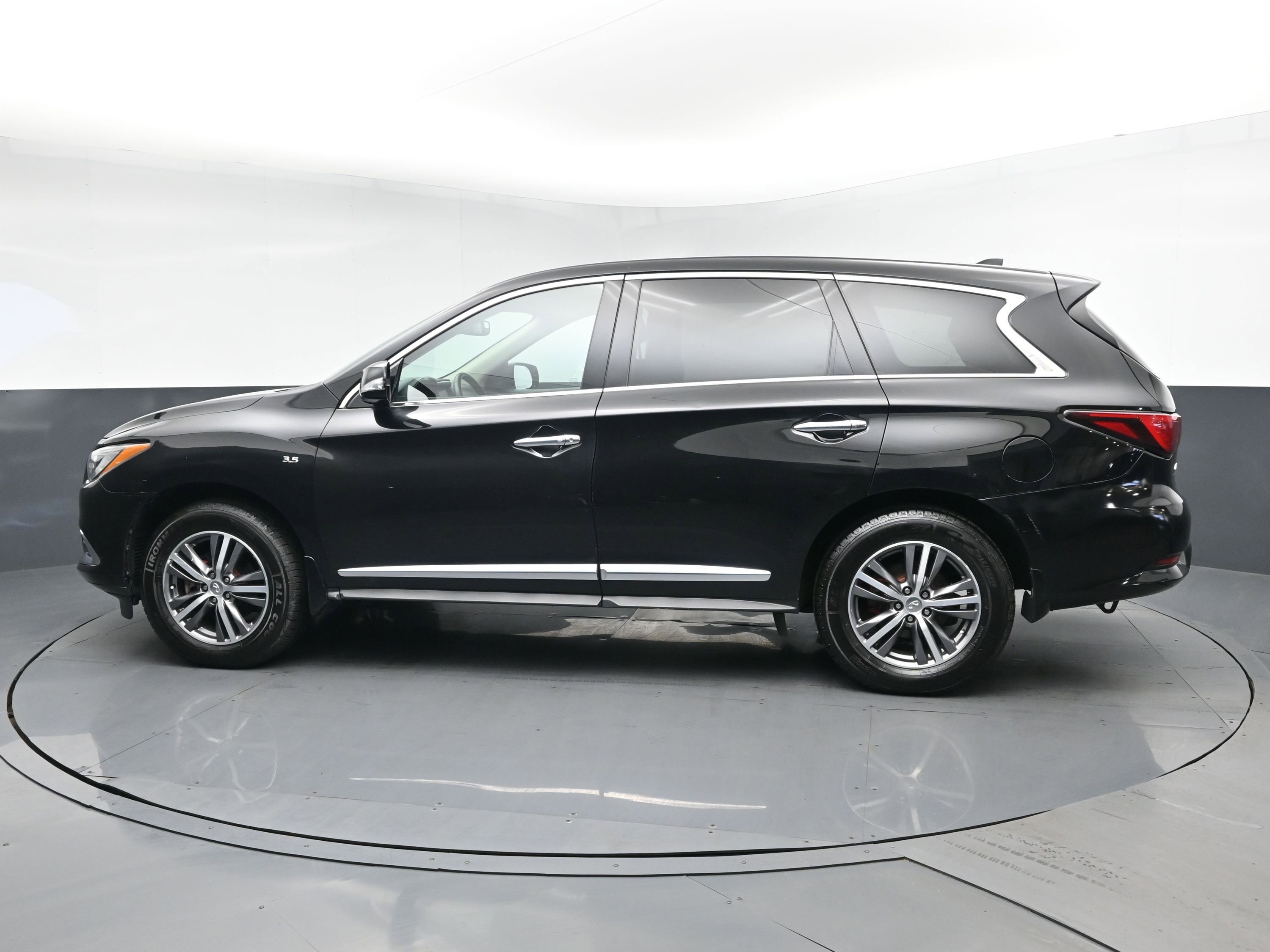 Used 2019 INFINITI QX60 Pure AWD/4WD image 4