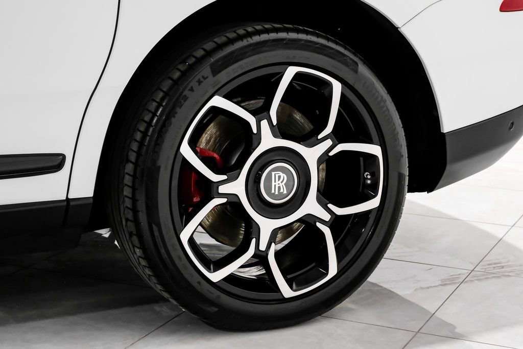Used 2022 Rolls-Royce Cullinan Black Badge AWD/4WD image 52