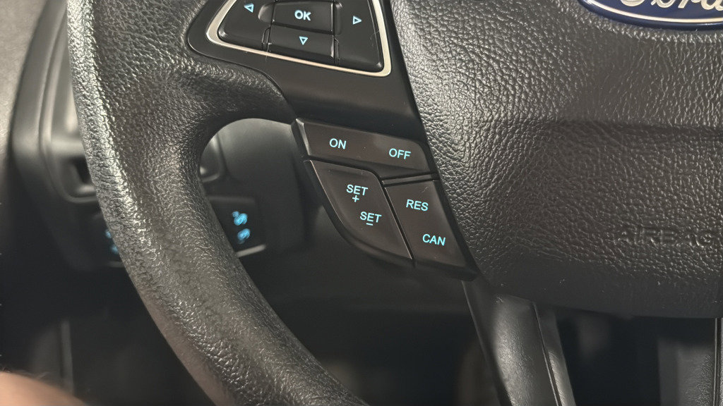 Used 2018 Ford Focus SEL image 25