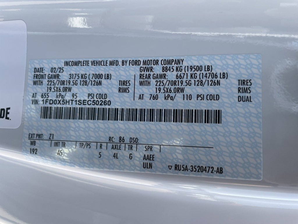 New 2025 Ford F550 4x4 SuperCab Super Duty image 47