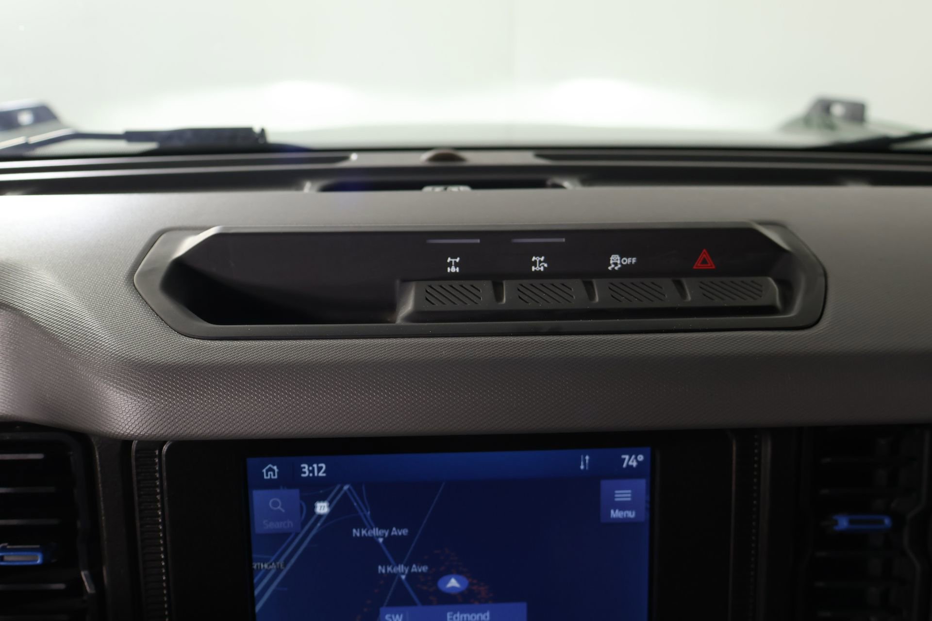 Used 2022 Ford Bronco Black Diamond AWD/4WD image 5