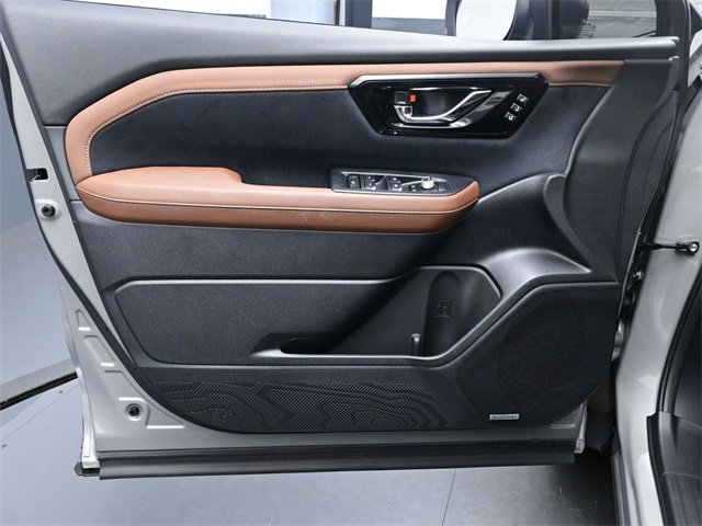 Used 2025 Subaru Forester Touring w/ Touring Package image 20