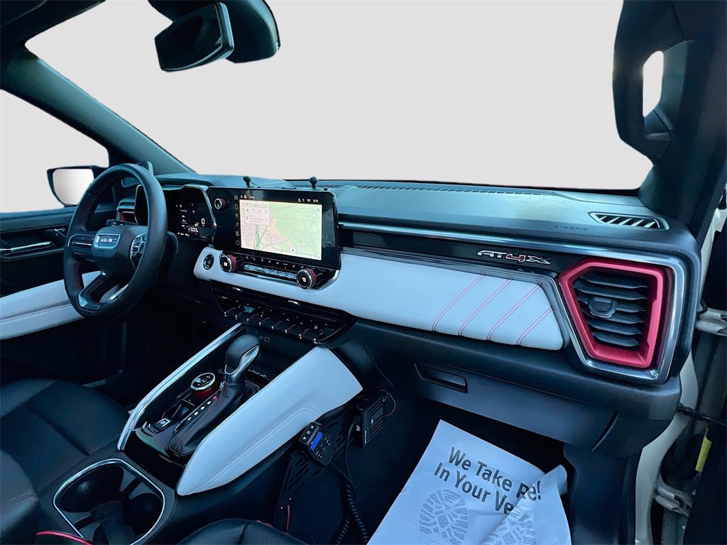 Used 2023 GMC Canyon AT4X image 29