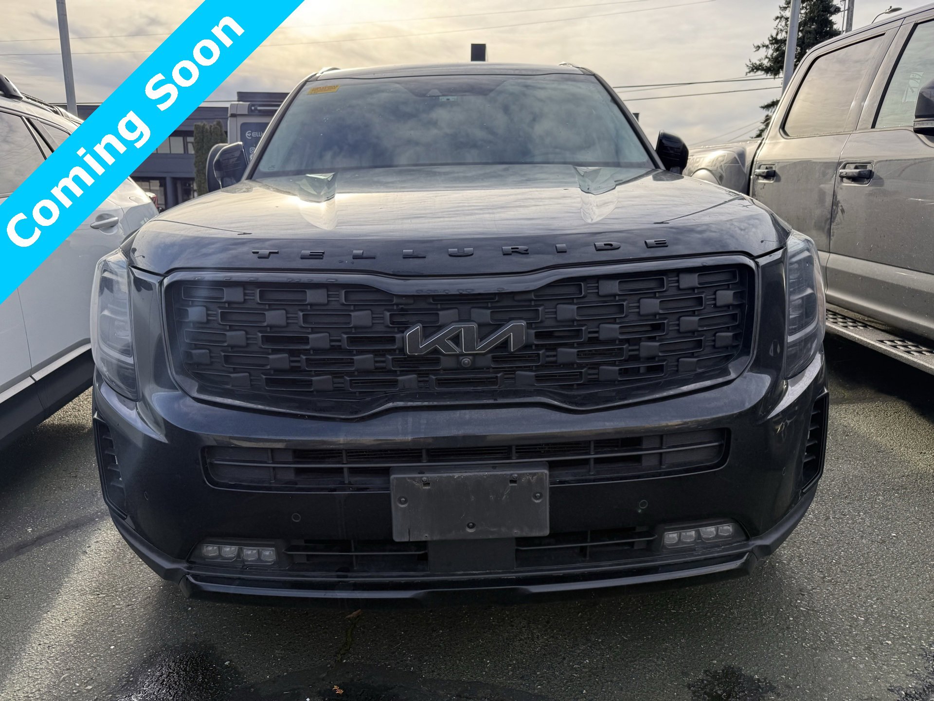 Used 2022 Kia Telluride SX w/ SX Prestige Package image 2
