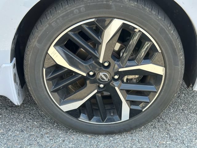 Used 2024 Nissan Versa SR w/ Trunk Package FWD image 15