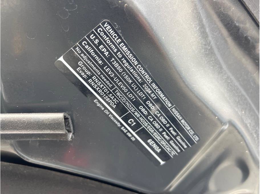 Used 2024 Nissan Rogue S image 19