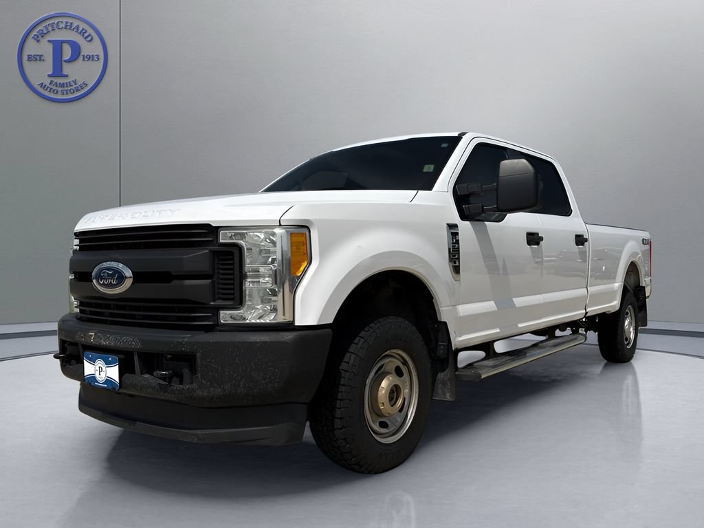 Used 2017 Ford F250 XL AWD/4WD image 3
