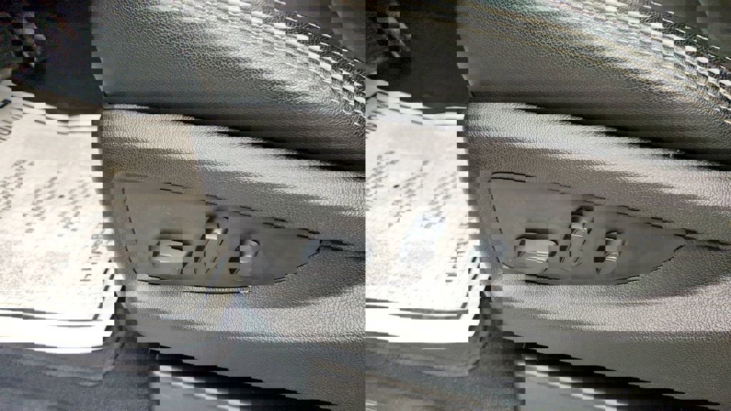 Used 2019 Chevrolet Silverado 3500 High Country w/ Duramax Plus Package image 11