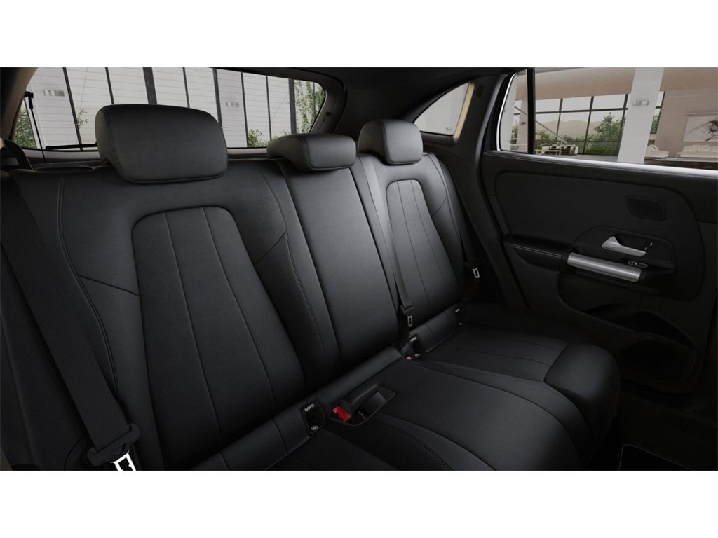 New 2026 Mercedes-Benz GLA 250 GLA 250 image 5