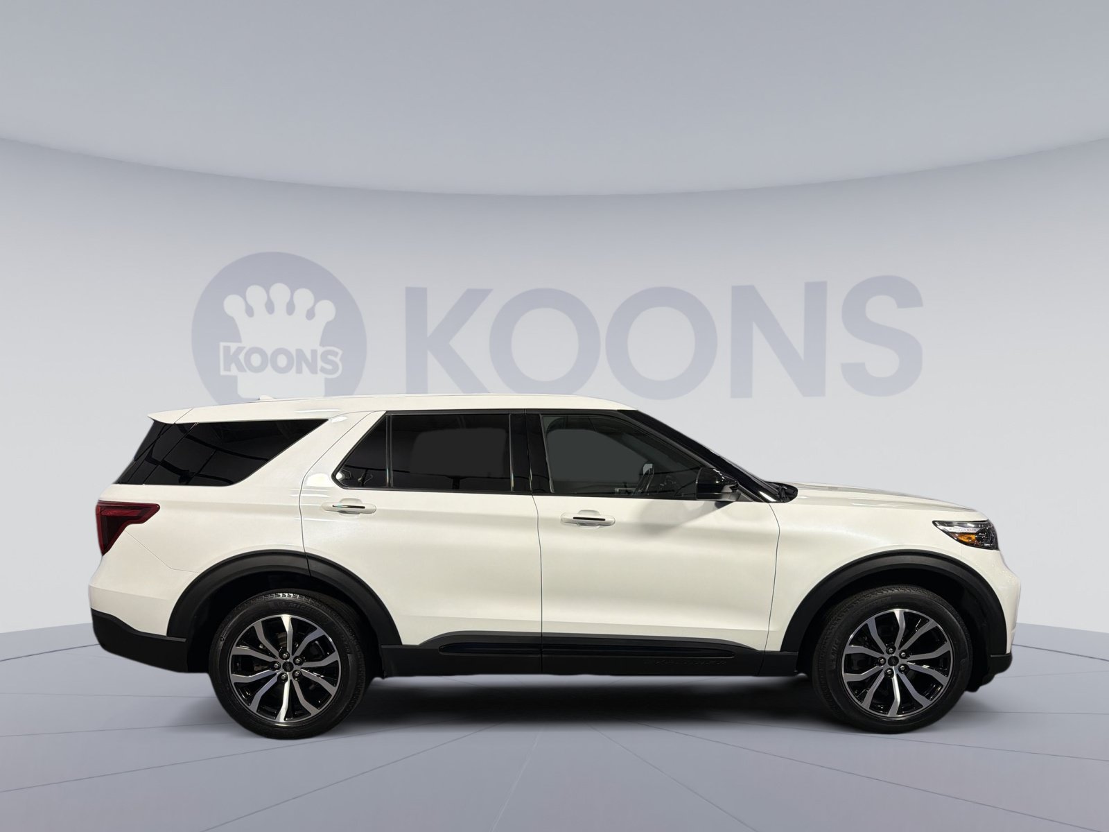 Used 2022 Ford Explorer ST AWD/4WD image 8