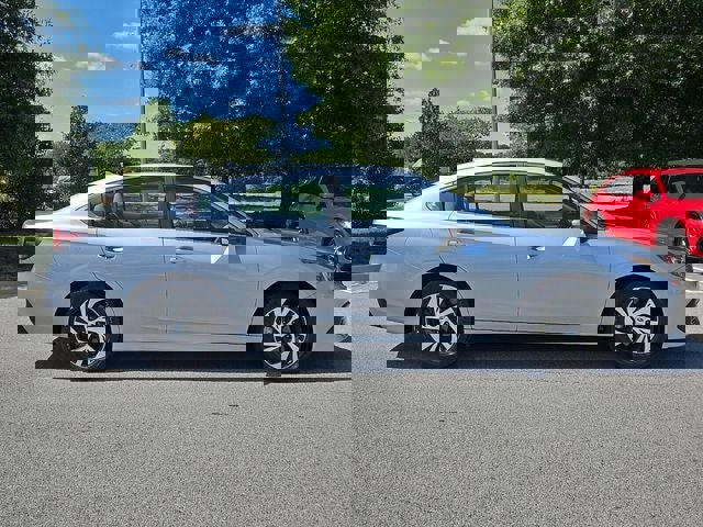 Used 2022 Subaru Legacy Premium image 11