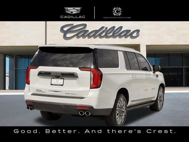 Used 2023 GMC Yukon XL Denali Ultimate AWD/4WD image 3
