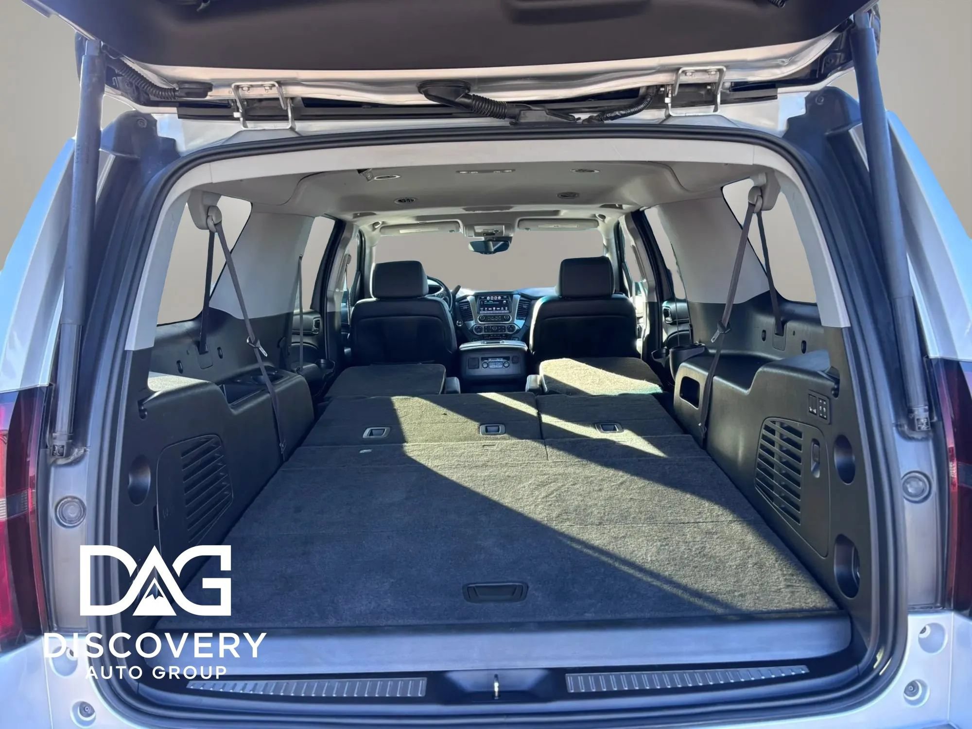 Used 2016 Chevrolet Suburban LTZ w/ Max Trailering Package AWD/4WD image 10