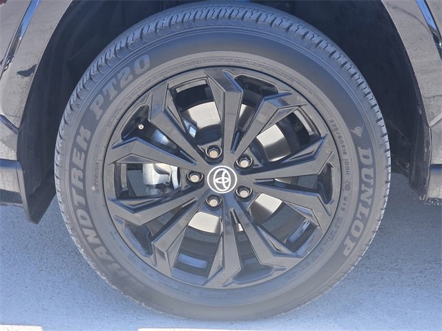 Used 2023 Toyota RAV4 SE w/ Convenience Package image 9