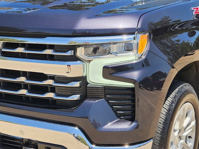 Used 2023 Chevrolet Silverado 1500 LTZ w/ LTZ Convenience Package II AWD/4WD image 9