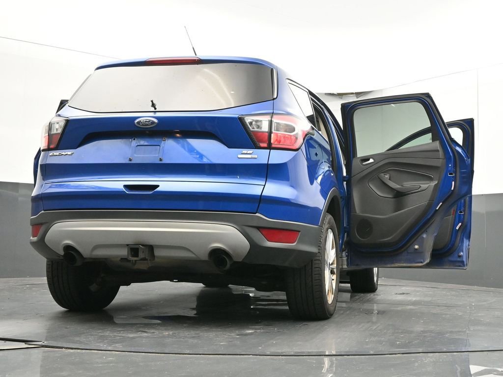 Used 2017 Ford Escape SE image 64