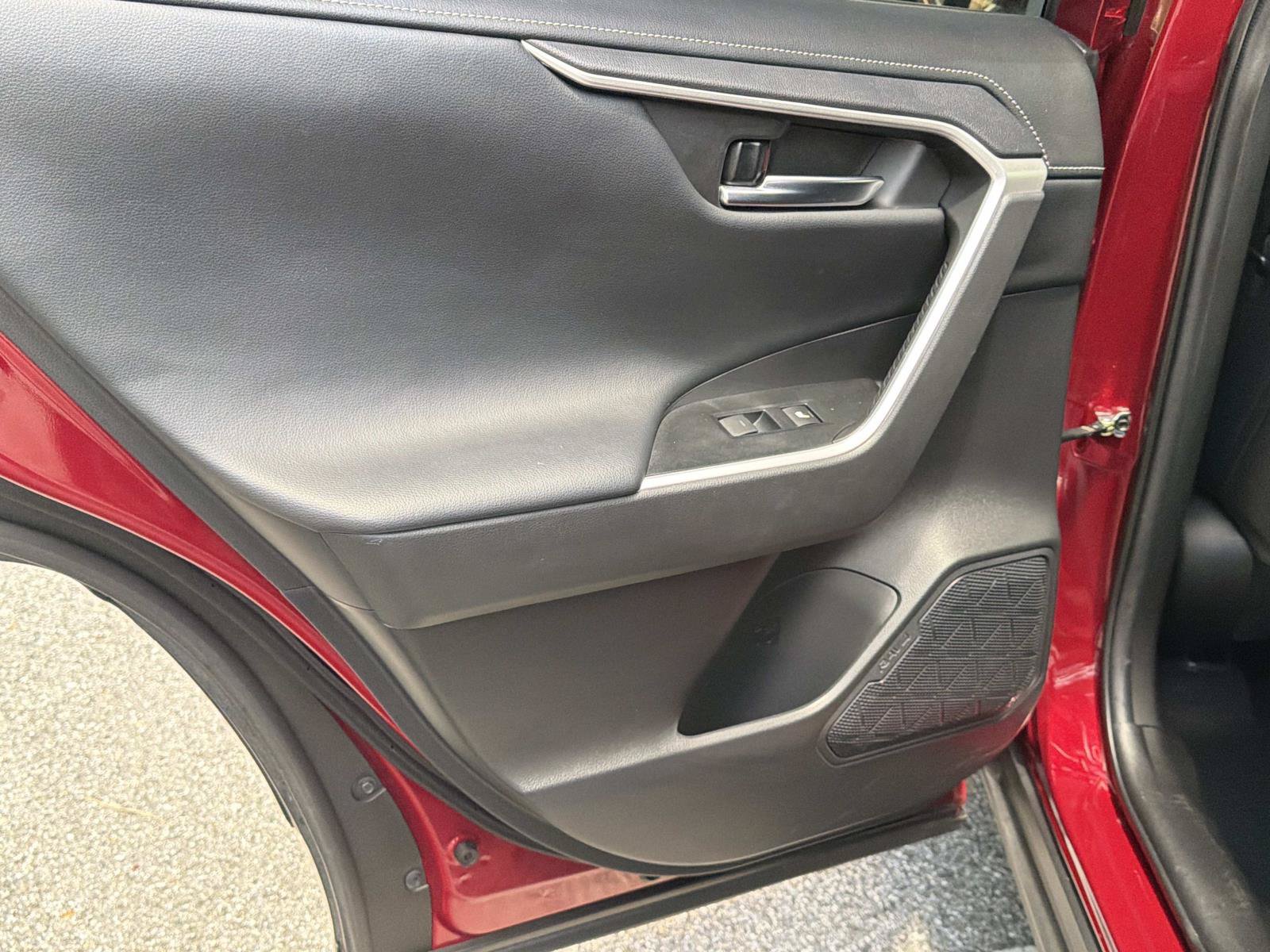 Used 2022 Toyota RAV4 Limited AWD/4WD image 12