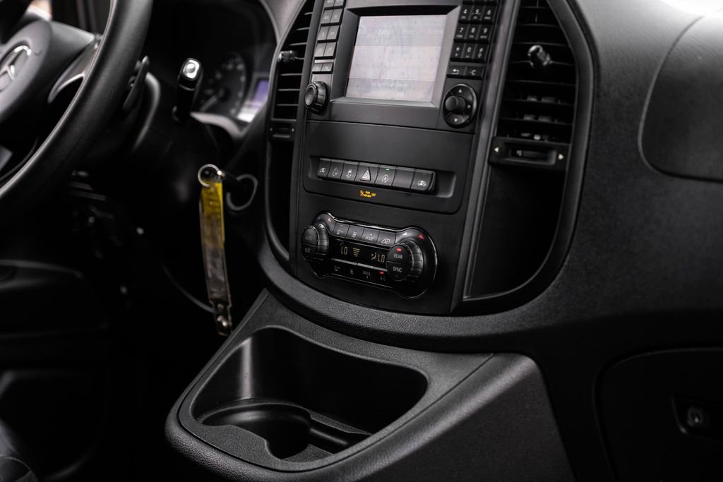 Used 2017 Mercedes-Benz Metris Passenger w/ Driver Efficiency Package image 16