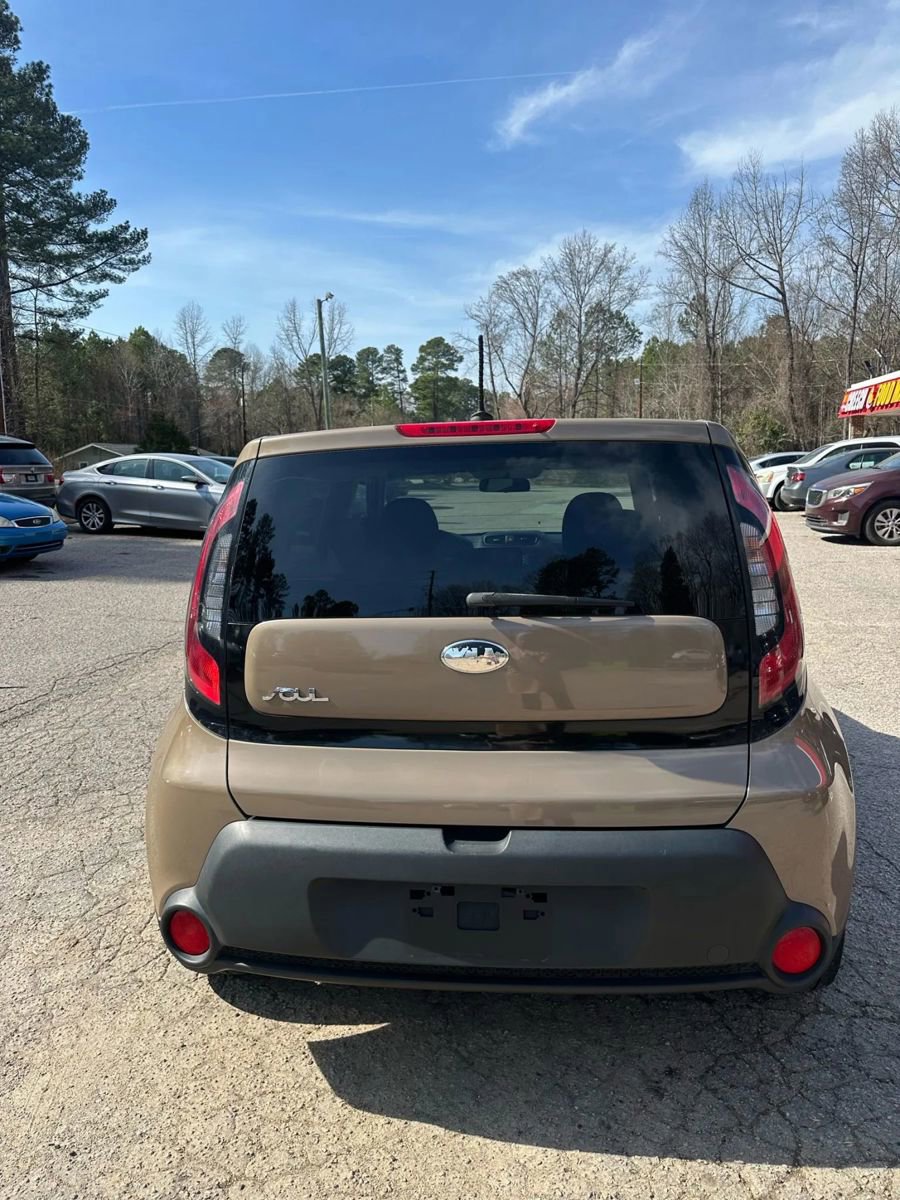 Used 2014 Kia Soul FWD image 5