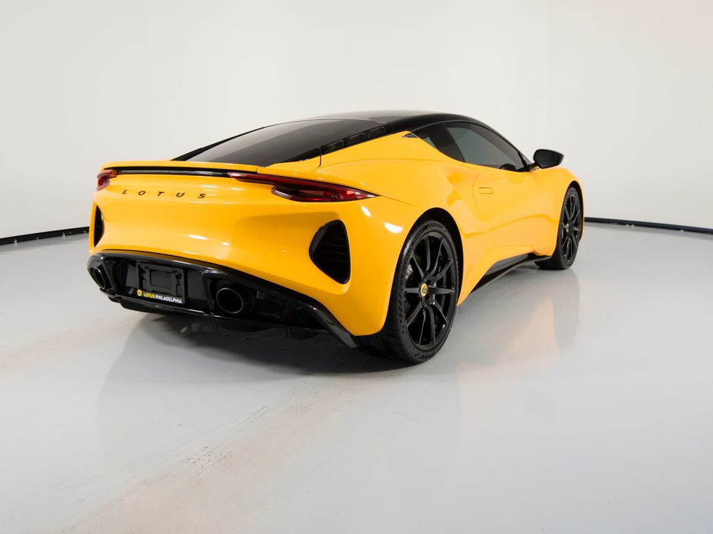 Used 2025 Lotus Emira image 5