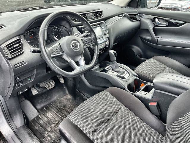 Used 2018 Nissan Rogue Sport SV w/ SV All-Weather Package AWD/4WD image 10