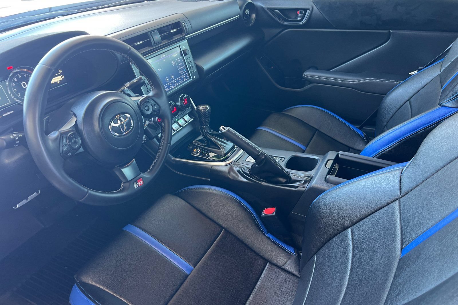 Used 2024 Toyota GR86 Premium RWD image 7