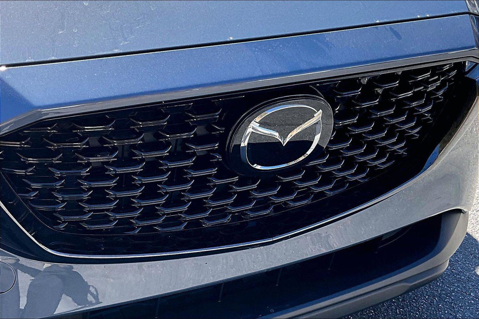 Used 2023 MAZDA CX-5 Carbon Edition image 29