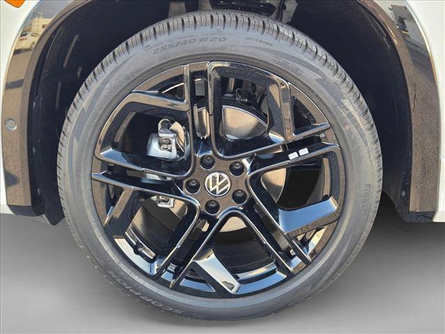 New 2026 Volkswagen Tiguan SE R-Line FWD image 10