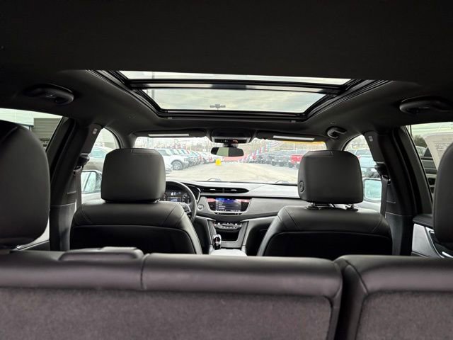 Used 2024 Cadillac XT5 Premium Luxury image 34