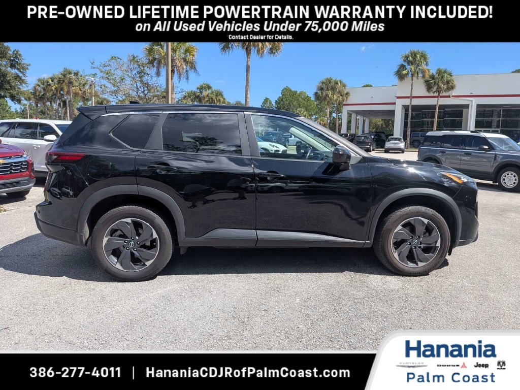Used 2025 Nissan Rogue SV AWD/4WD image 2