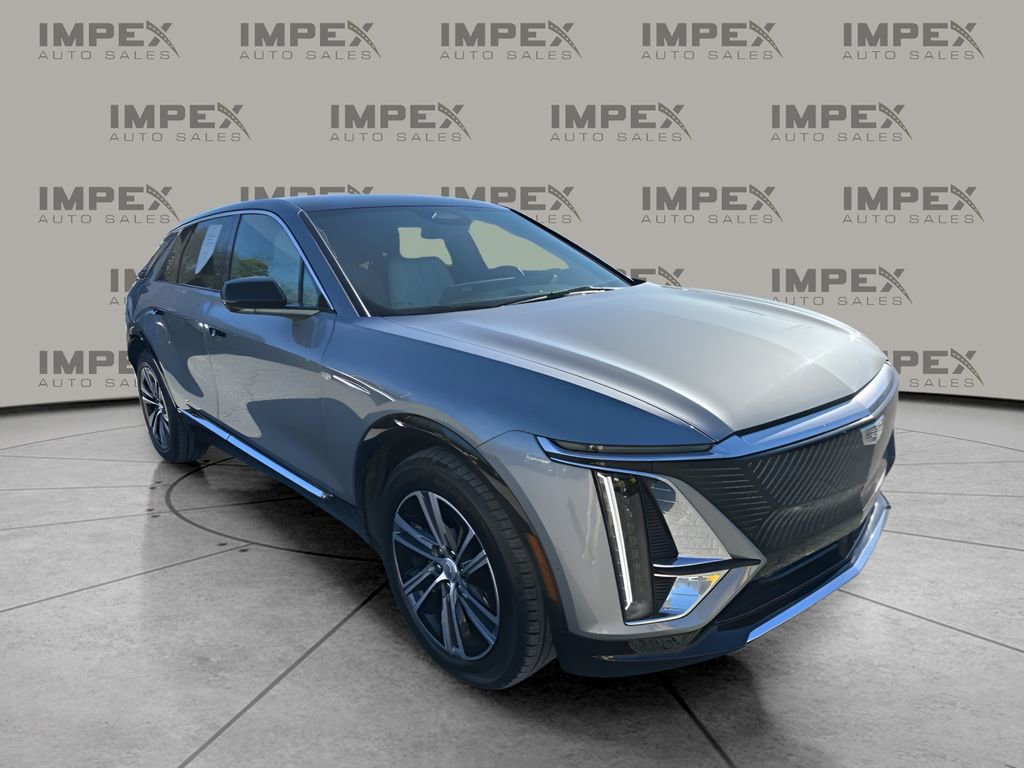 Used 2024 Cadillac Lyriq Luxury w/ LPO, Floor Liner Package image 7